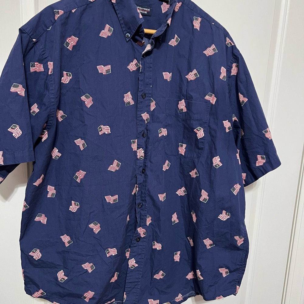 Roundtree & Yorke Navy Flag Print Casual Shirt